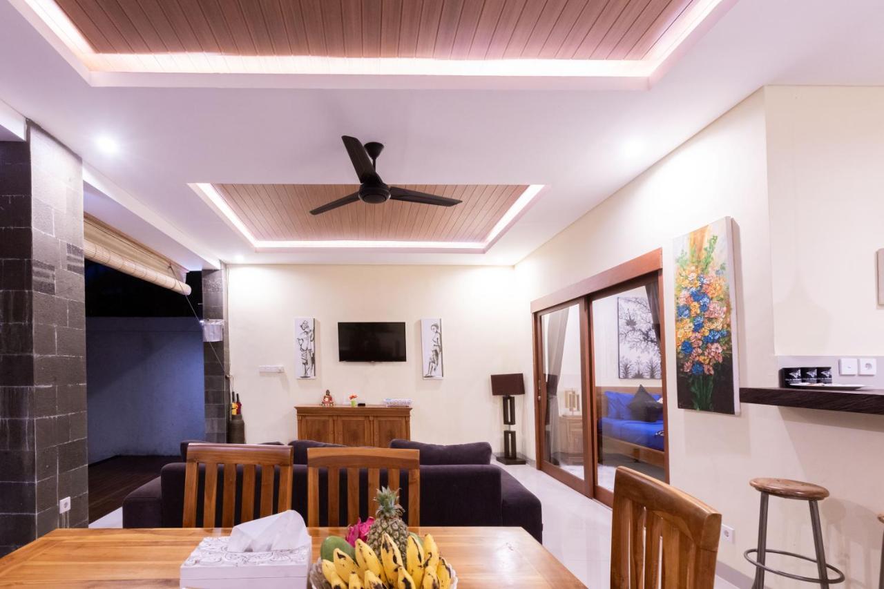 Villa Hitam Putih Legian Bali Семиняк Екстериор снимка