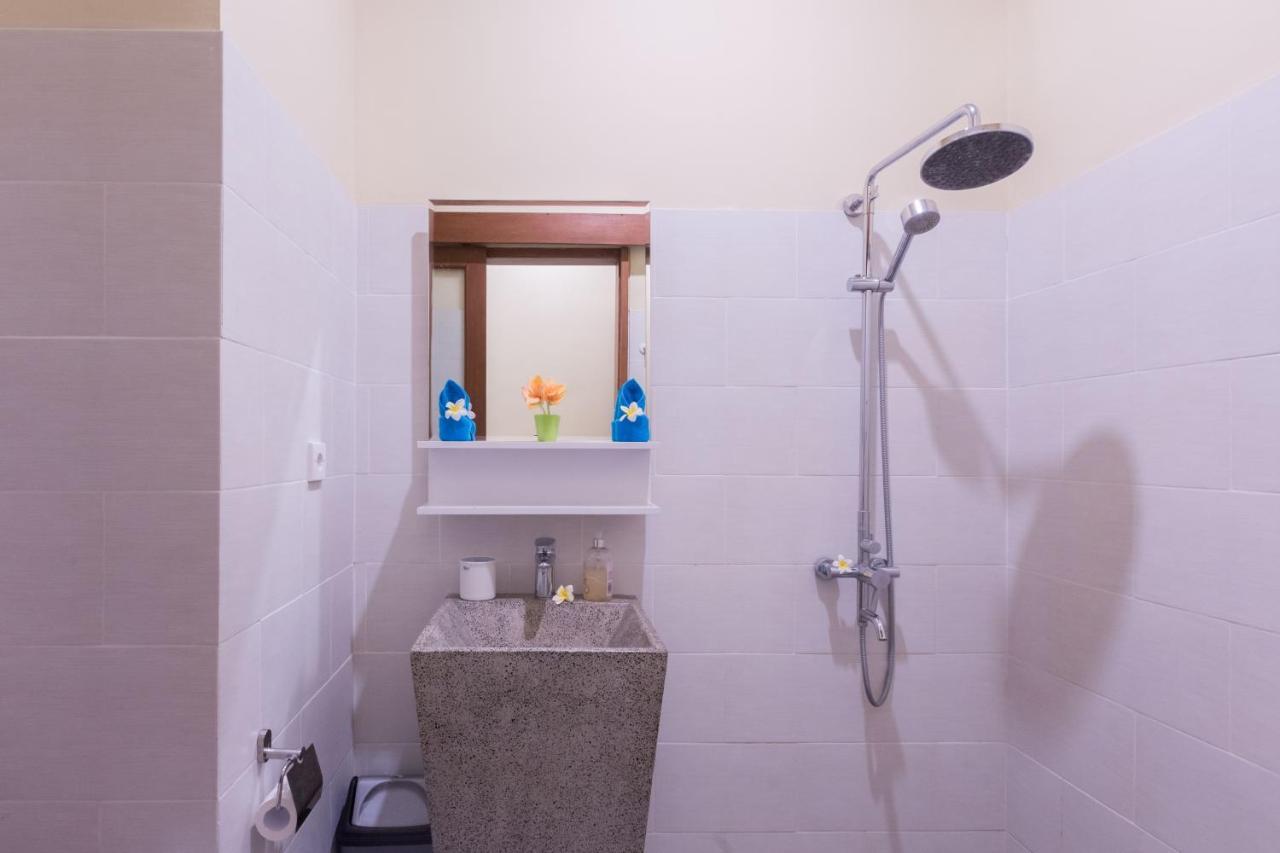 Villa Hitam Putih Legian Bali Семиняк Екстериор снимка